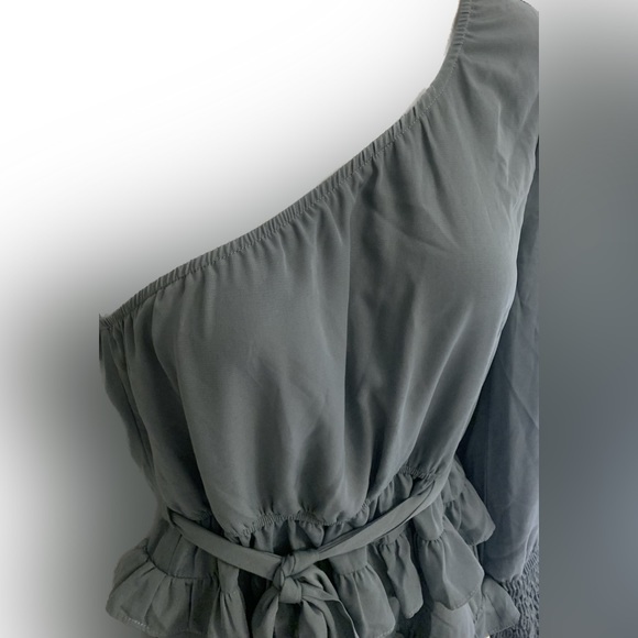 NEW Blue Blush One Shoulder Ruffled Tiered Dress Smocked cuffs Women’s S 4 6 - Picture 4 of 6